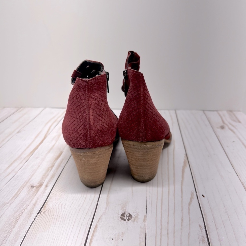 Free People Loveland Suede Ankle Boots in Red Size 37 - Picture 8 of 12